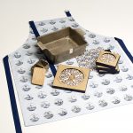 Pack Kitchen - Delantal + Fuente de Horno + Salero & Pimentero + Salvamanteles + Posavasos