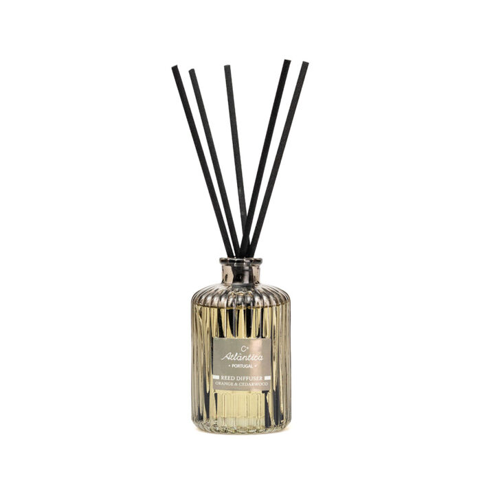 Coffret Home ROSSIO 28 Difusor da coleção rossio flor de laranjeira com cedro, com 5 varetas de cor preta